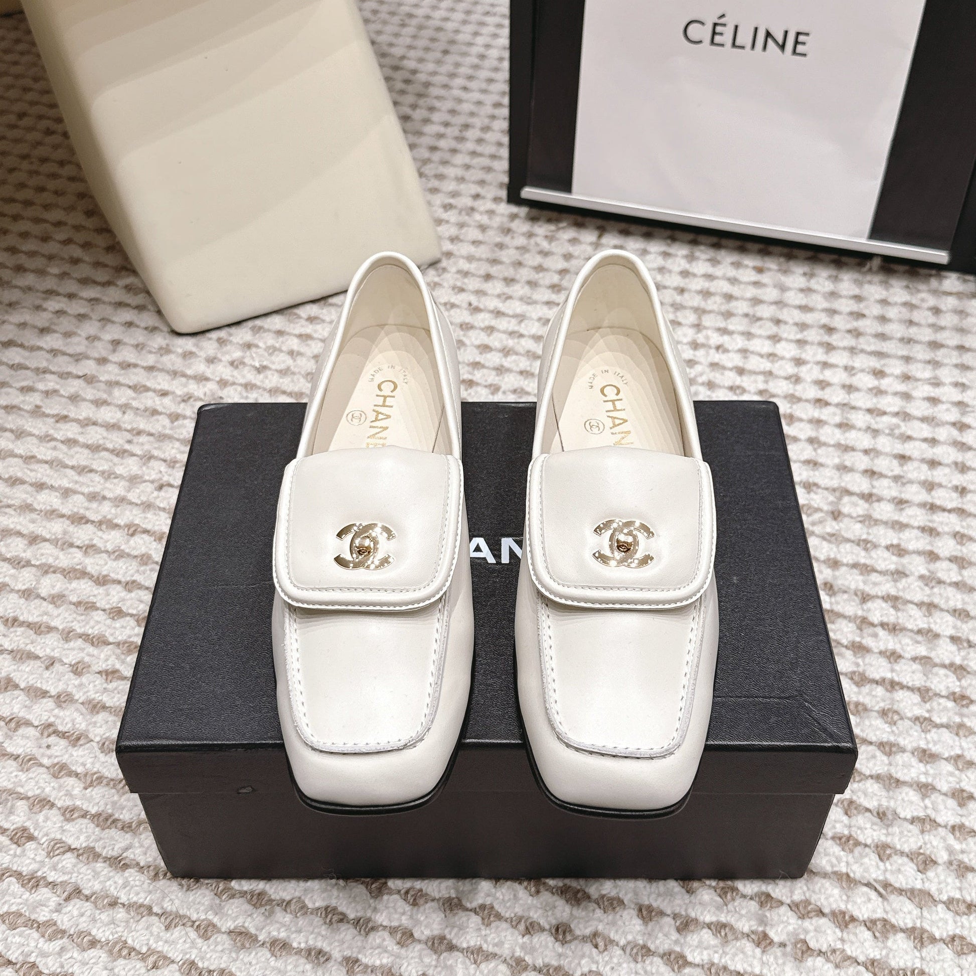 26S LOAFERS IN WHITE CALFSKIN WITH GOLD-TONE CC LOGO mysite