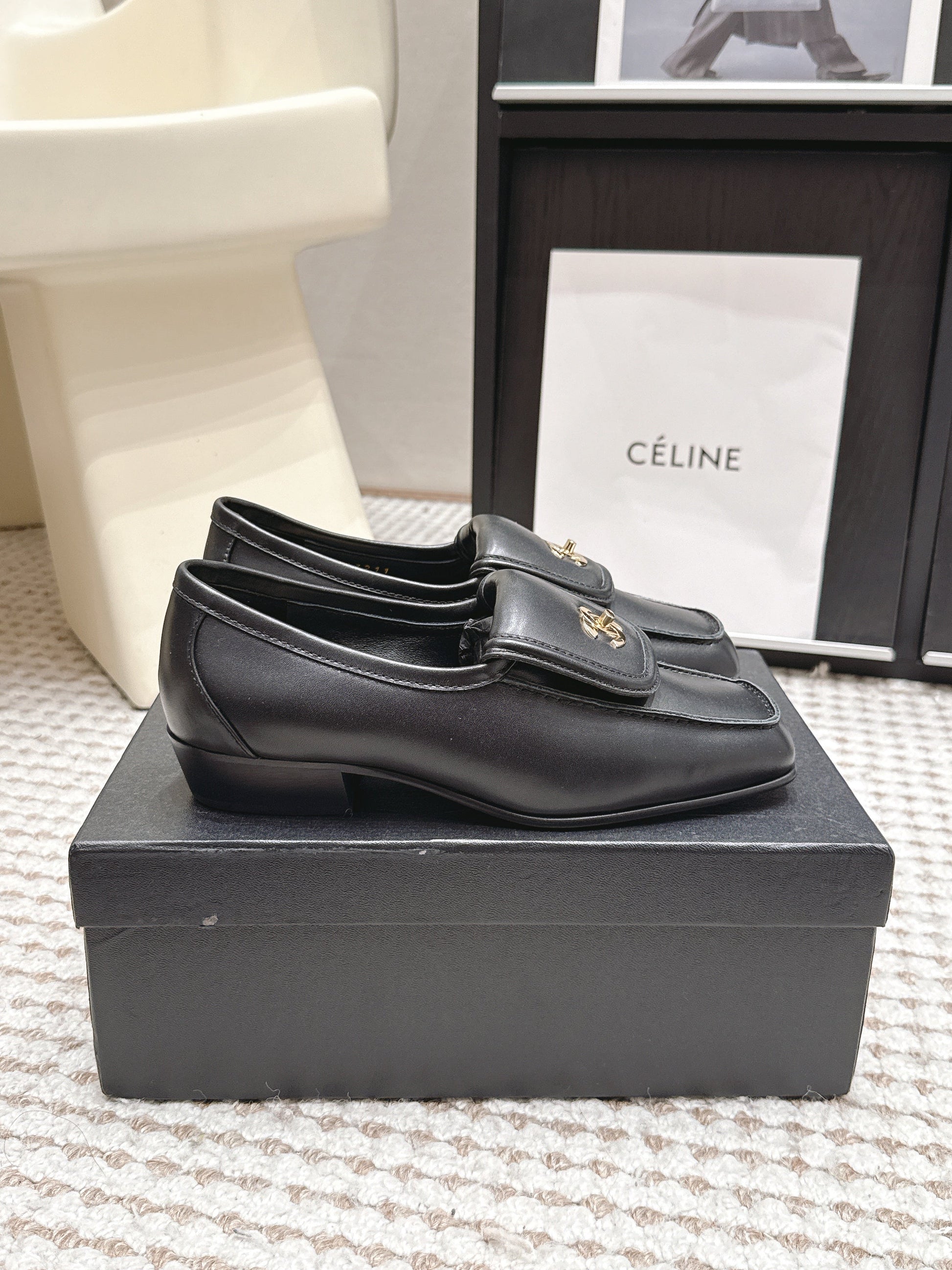 26S LOAFERS IN BLACK CALFSKIN WITH GOLD-TONE CC LOGO mysite