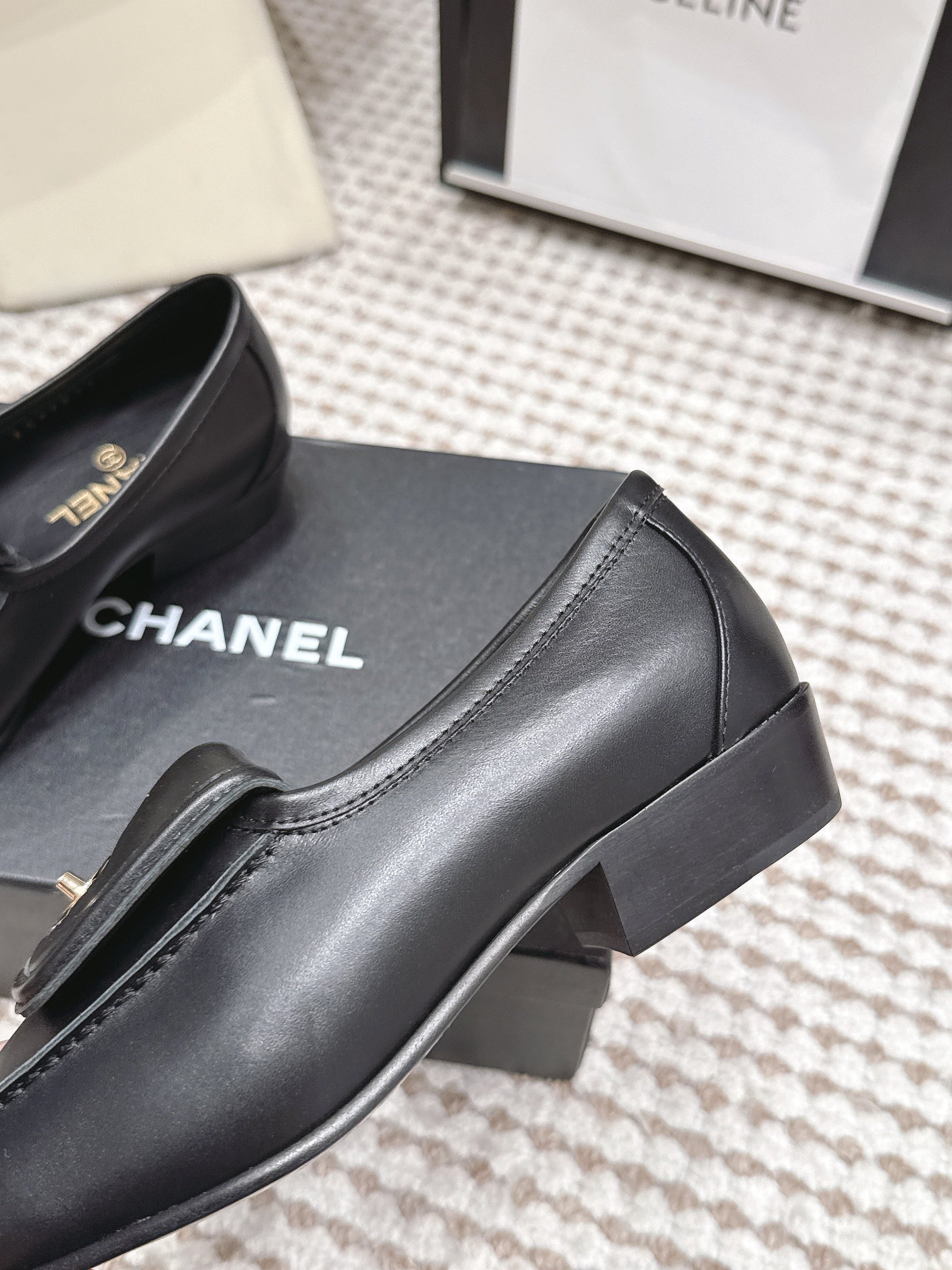 26S LOAFERS IN BLACK CALFSKIN WITH GOLD-TONE CC LOGO mysite