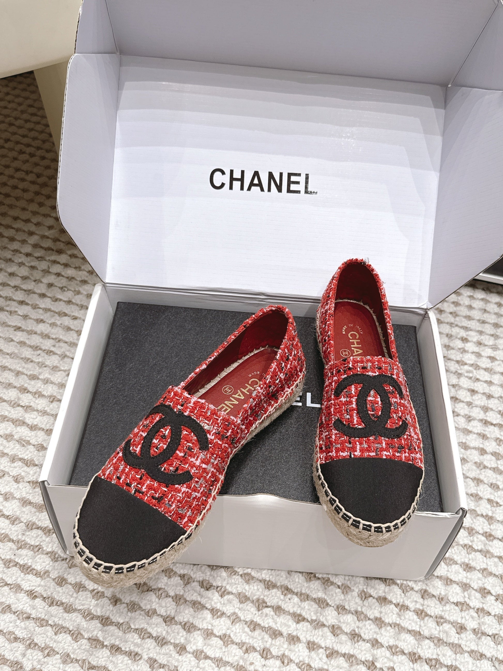 CHANEL 26S SLIP ONS IN RED MIX BLACK TWEED AND PATENT CALFSKIN mysite