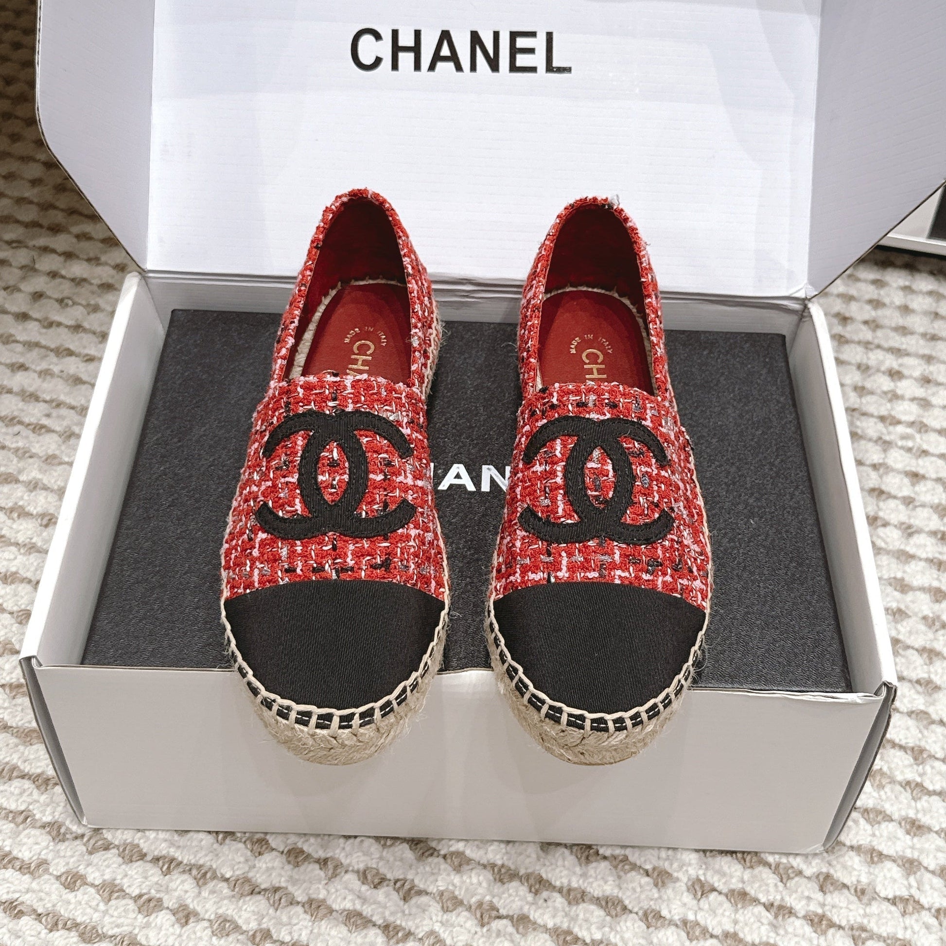 CHANEL 26S SLIP ONS IN RED MIX BLACK TWEED AND PATENT CALFSKIN mysite