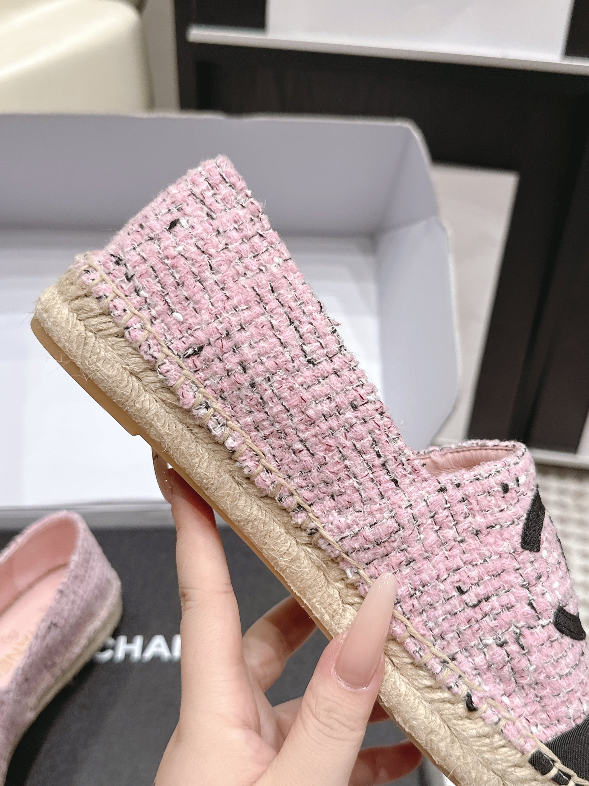 26S SLIP ONS IN PINK MIX BLACK TWEED AND PATENT CALFSKIN mysite