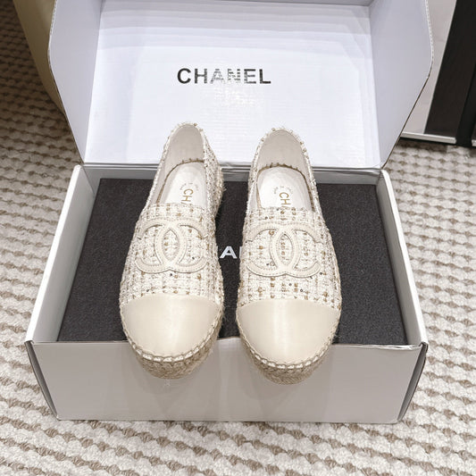 26S SLIP ONS IN WHITE TWEED AND PATENT CALFSKIN mysite
