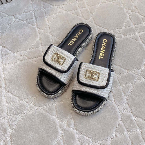 PLATFORM SLIPPERS IN WHITE WOOL AND BLACK LAMBSKIN mysite