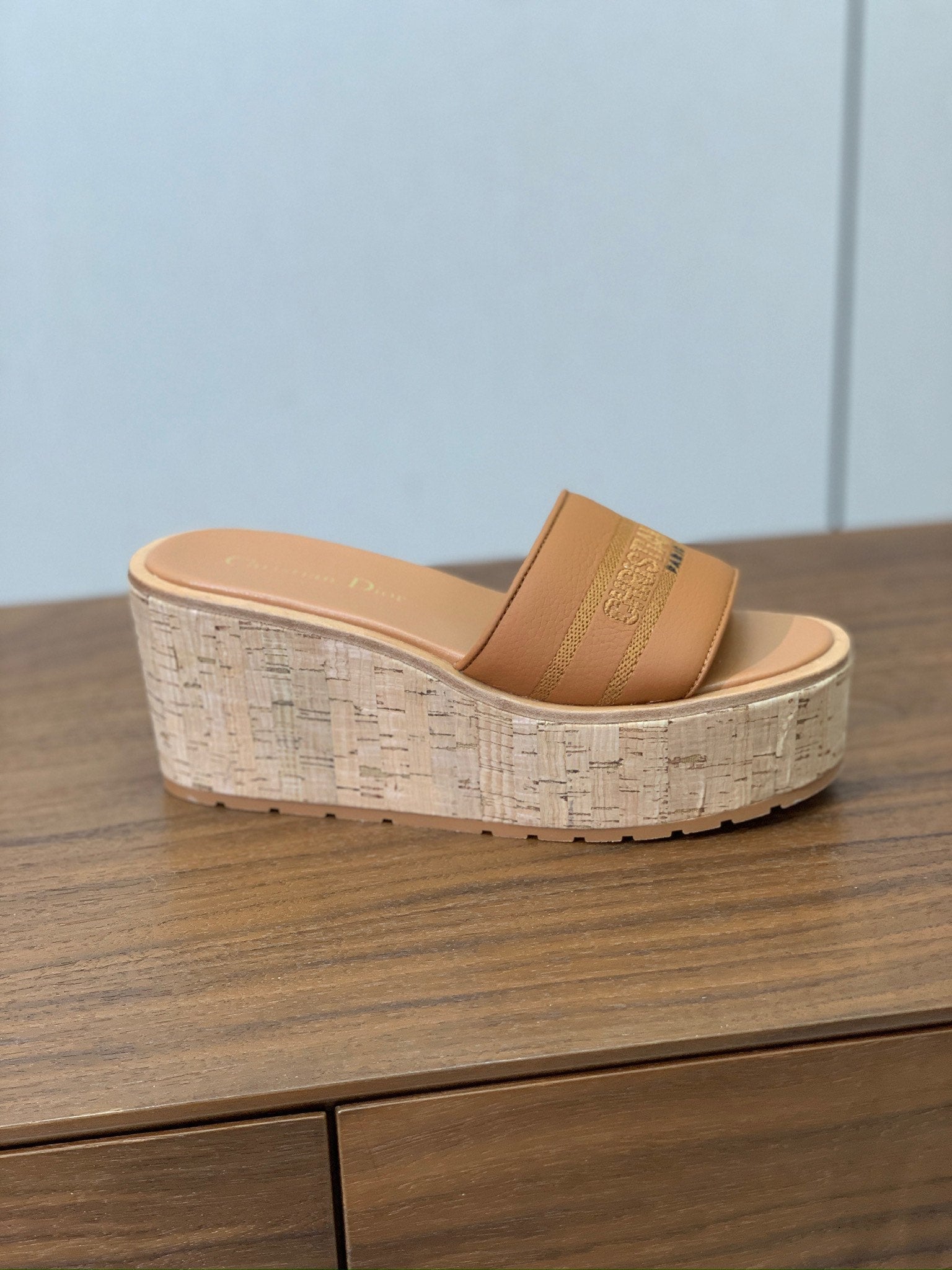 DIOR 25S DWAY WEDGE SLIDE 90 MM IN LIGHT BROWN CALFSKIN mysite
