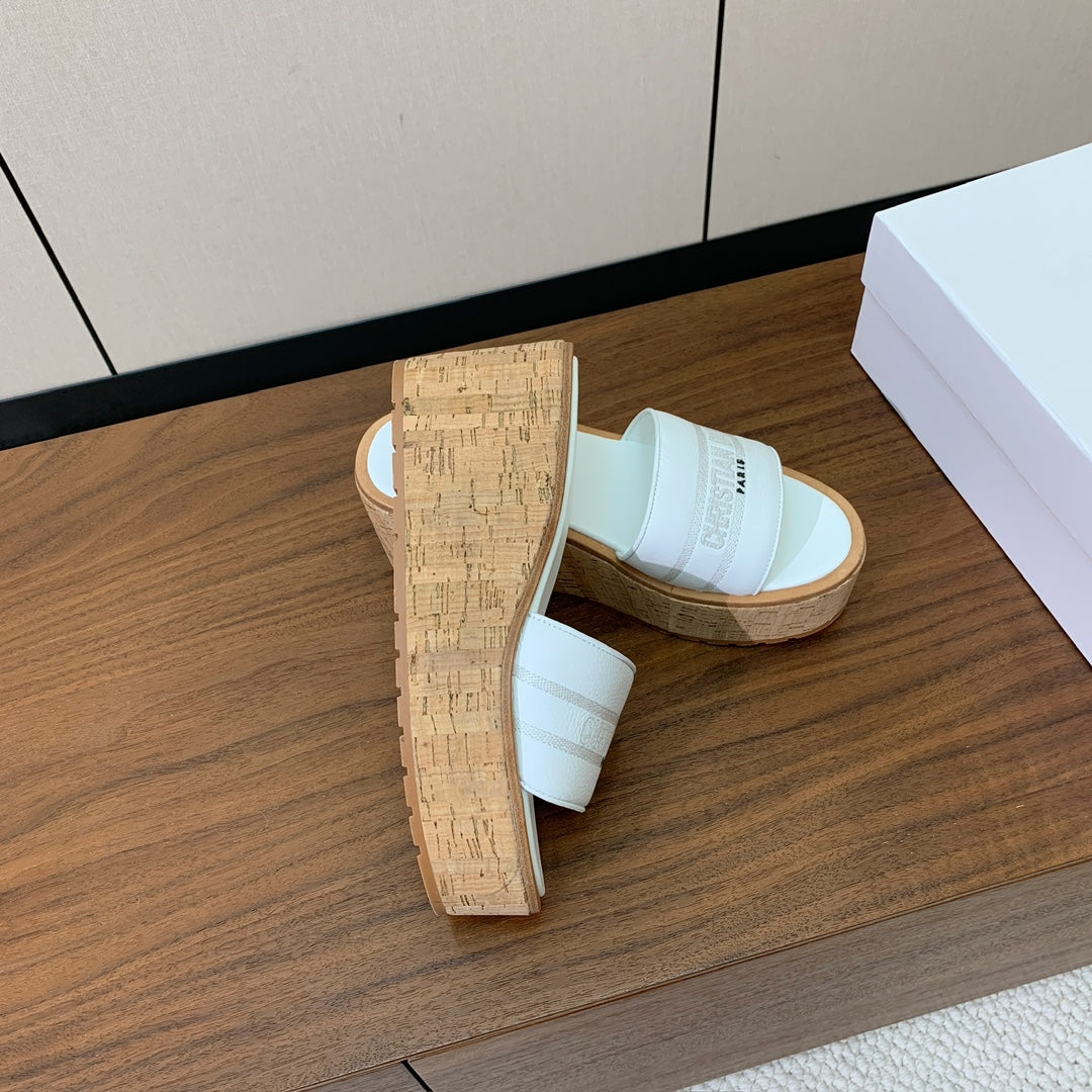 DIOR 25S DWAY WEDGE SLIDE 90 MM IN WHITE CALFSKIN mysite