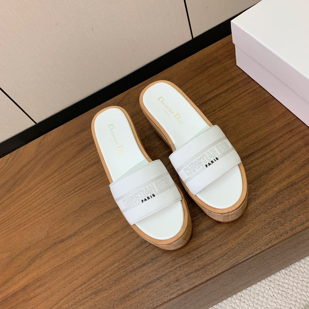 DIOR 25S DWAY WEDGE SLIDE 90 MM IN WHITE CALFSKIN mysite