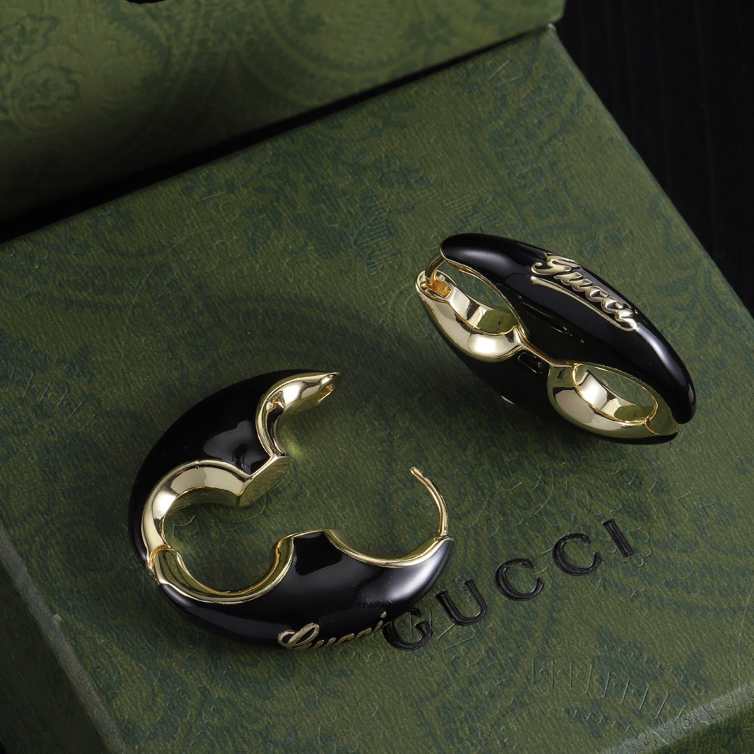 Vintage Good Fine Earrings
