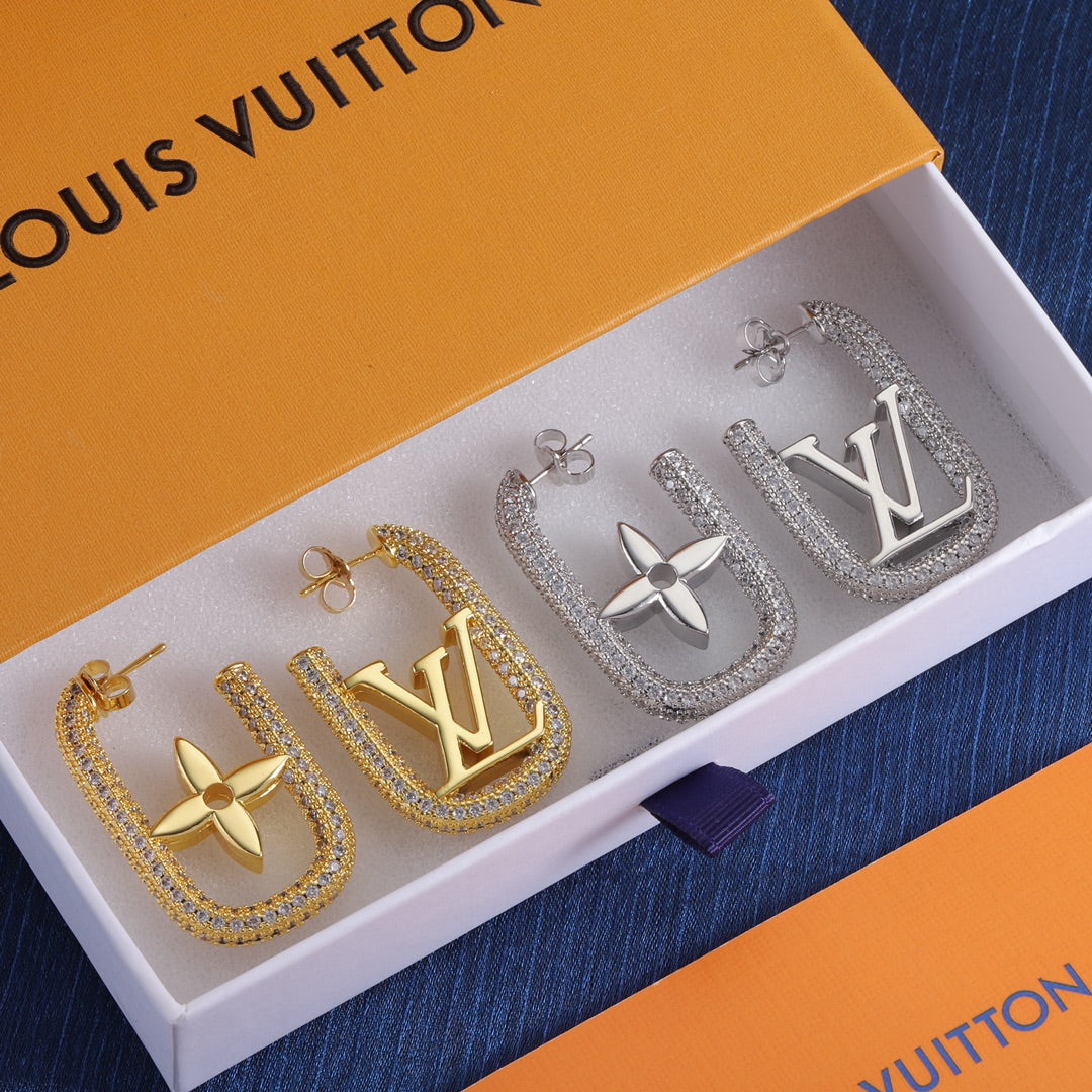 Love White Diamond Earring mysite