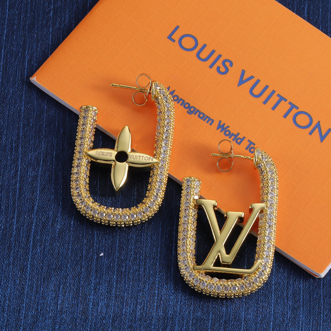 Love White Diamond Earring mysite