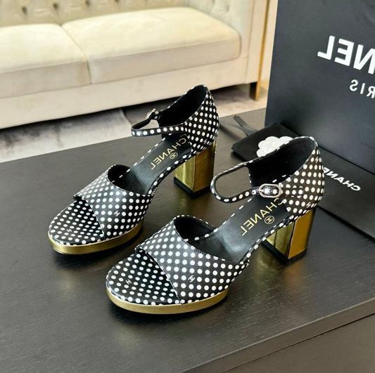Platform Peep-Toe Sandals Black/White Caro Lambskin mysite
