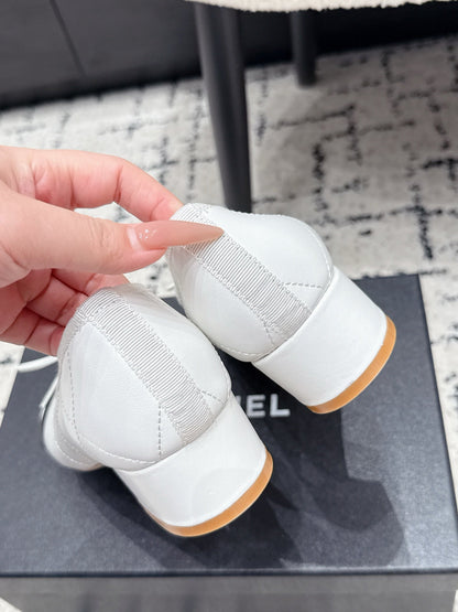 CHANEL 26S HIGH HEELS IN WHITE LAMBSKIN WITH BOW mysite