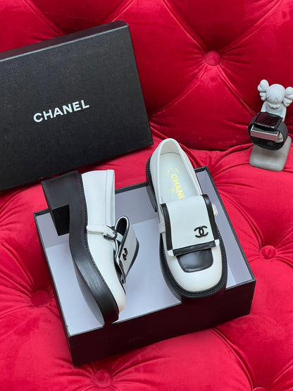 CC MOCCASIN LOAFER IN WHITE MIX BLACK LAMBSKIN mysite