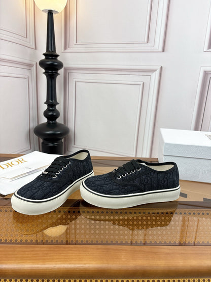 26S LOW TOP SNEAKERS IN BLACK OBLIQUE CANVAS WITH RUBBER SOLE mysite
