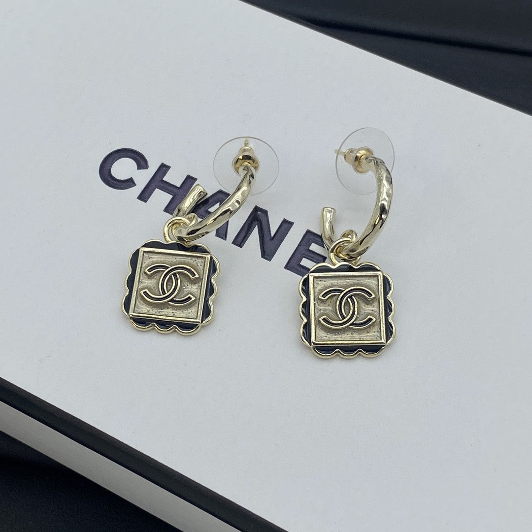 Hook Coco Girl Earrings mysite