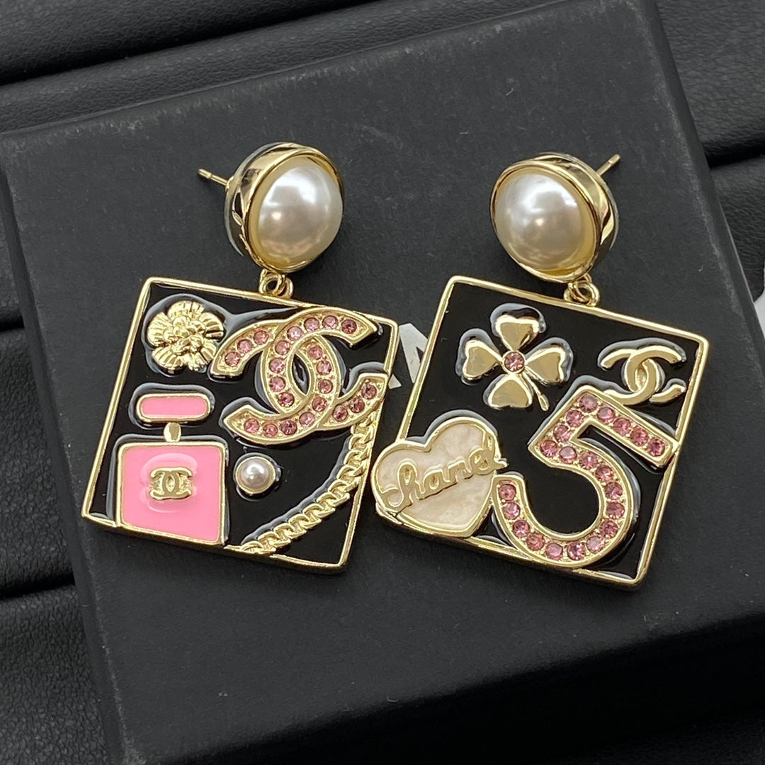 Square Coco Girl Earrings mysite