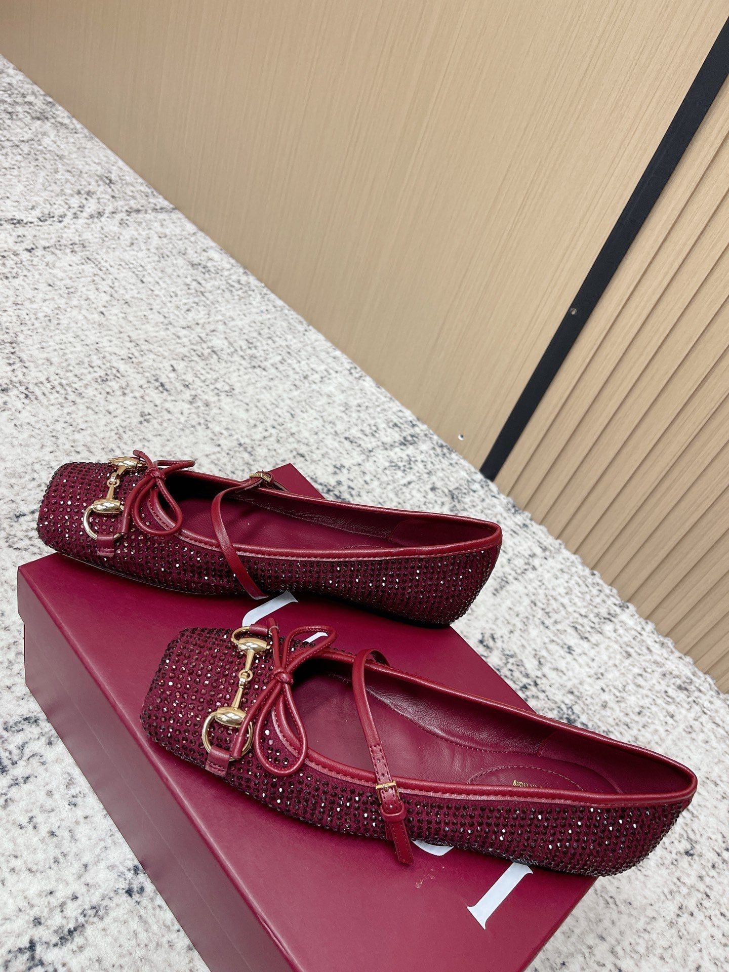 GUCCI 26S BALLET FLATS IN RED WITH CRYSTALS mysite