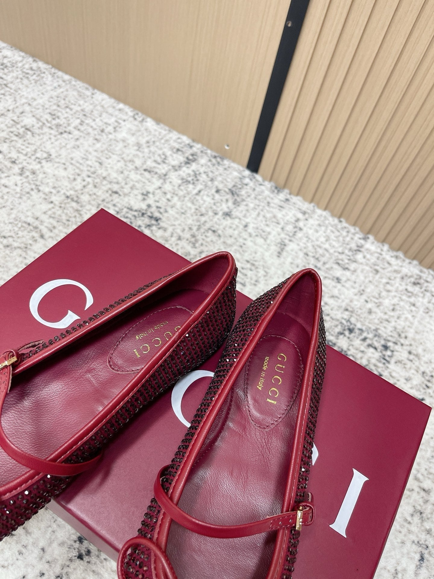 GUCCI 26S BALLET FLATS IN RED WITH CRYSTALS mysite