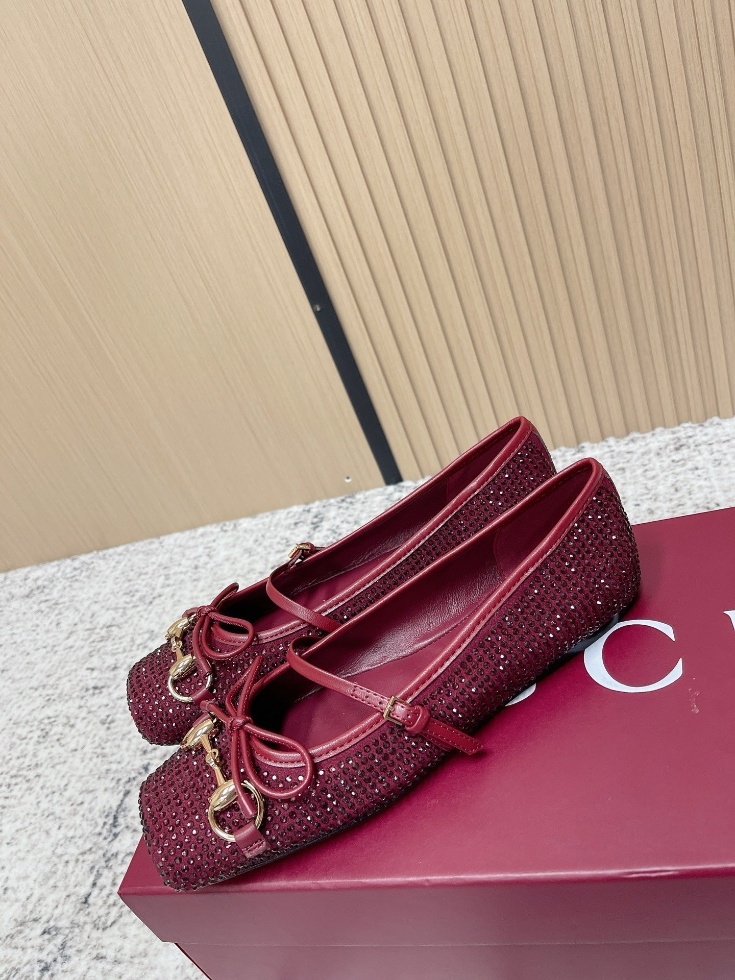 GUCCI 26S BALLET FLATS IN RED WITH CRYSTALS mysite