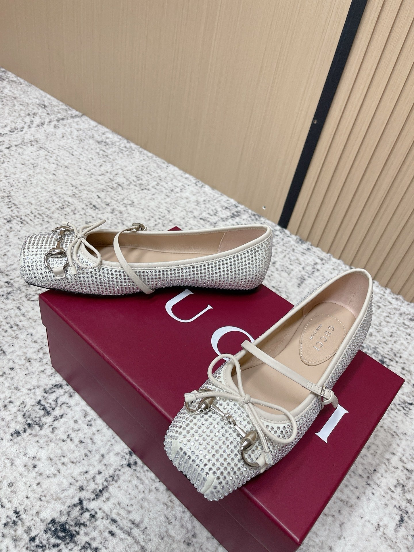 GUCCI 26S BALLET FLATS IN OFF WHITE WITH CRYSTALS mysite