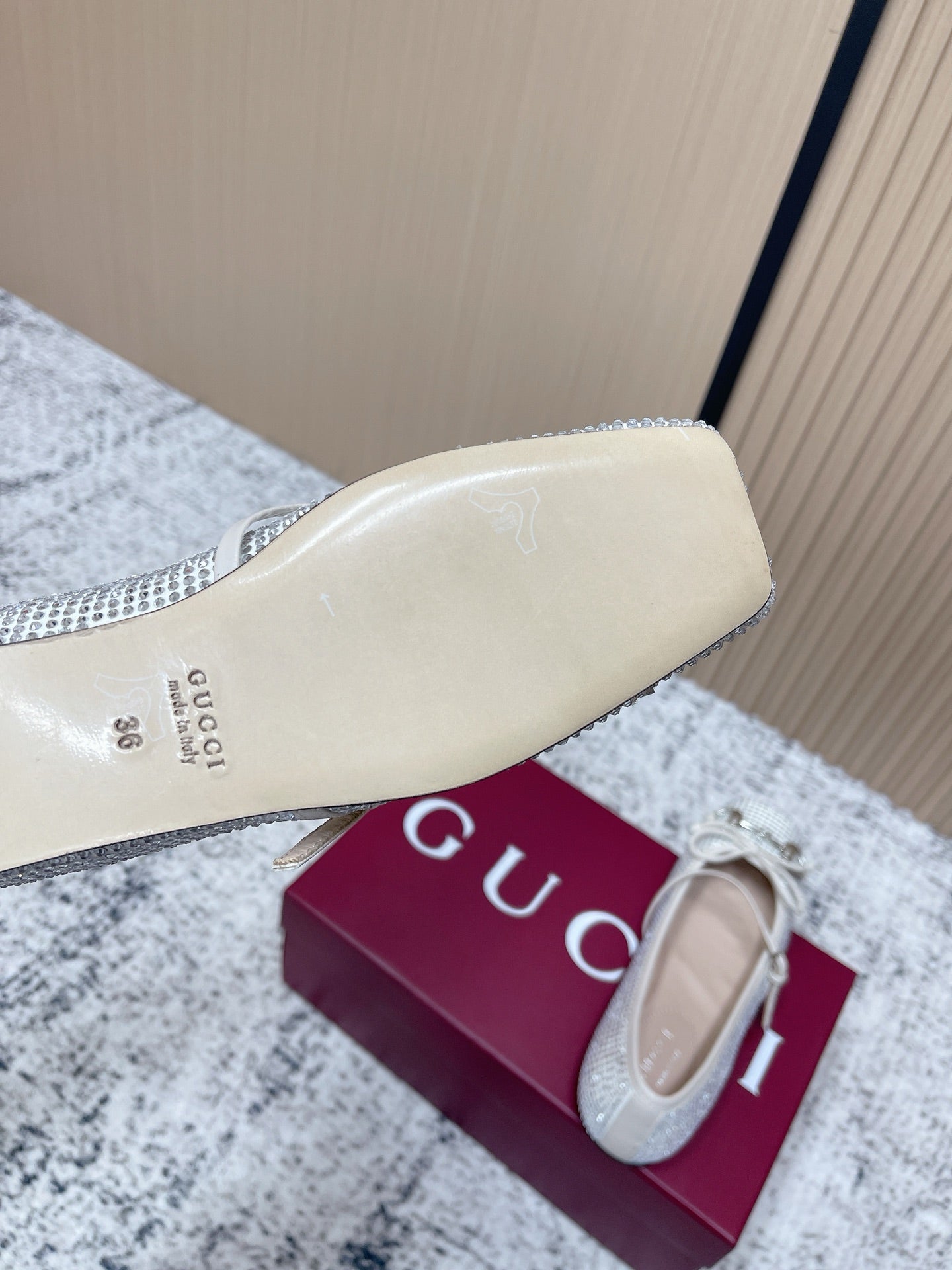 GUCCI 26S BALLET FLATS IN OFF WHITE WITH CRYSTALS mysite