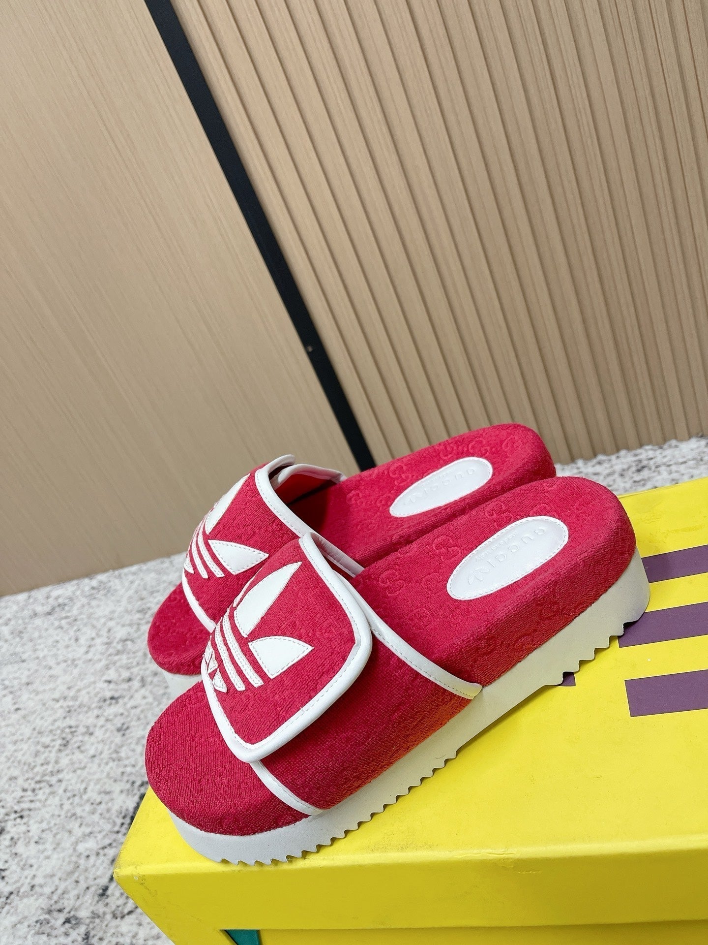 26S PLATFORM SLIDE SANDALS IN RED FABRIC mysite
