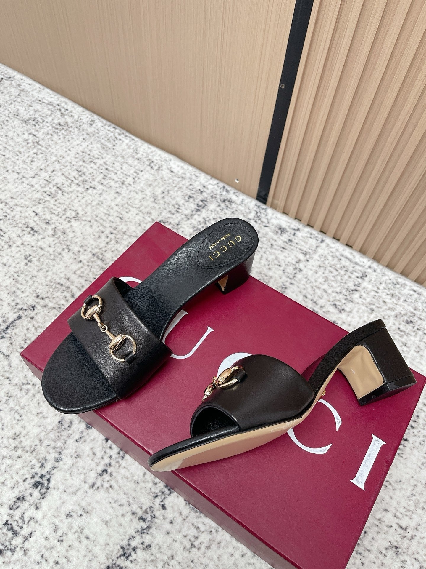 26S HORSEBIT MID-HEEL SANDALS IN BLACK CALFSKIN mysite