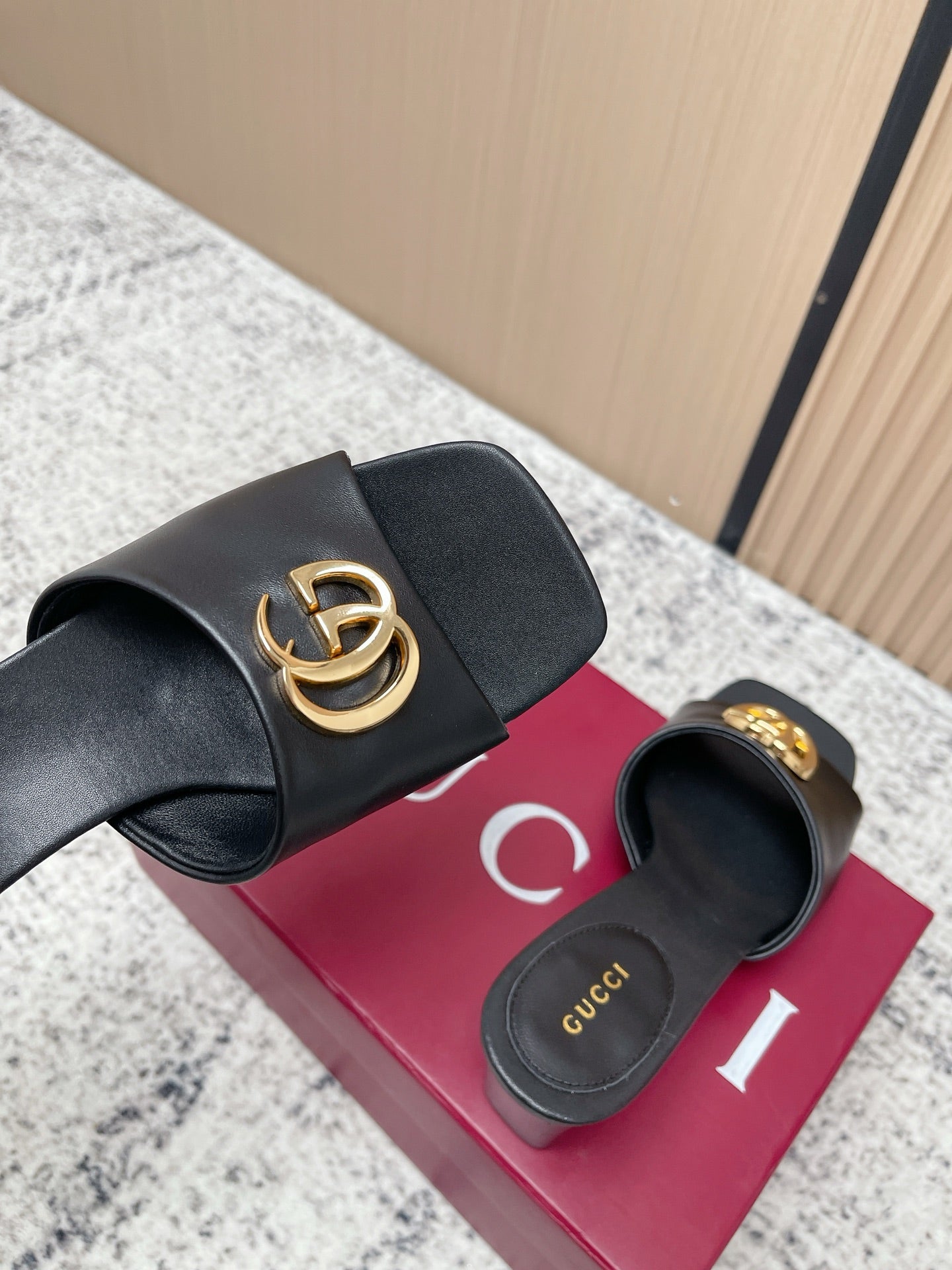 26S GG LOGO HIGH-HEEL MULES IN BLACK CALFSKIN mysite
