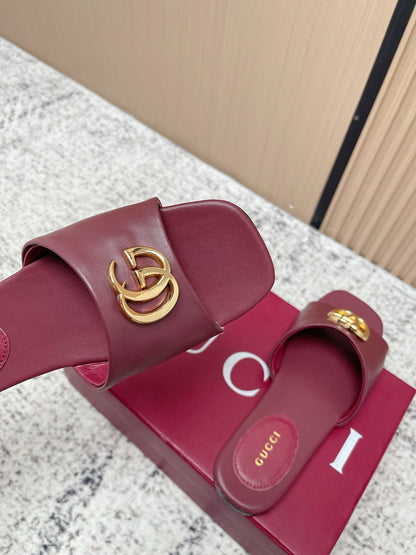 26S SLIDE SANDAL IN DARK RED CALFSKIN WITH GOLD mysite