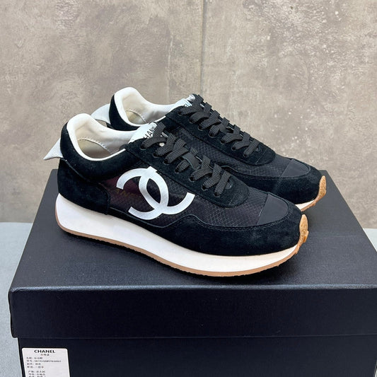 CHANEL 26S RUNNING SNEAKERS IN BLACK SUEDE AND MESH CC LOGO mysite