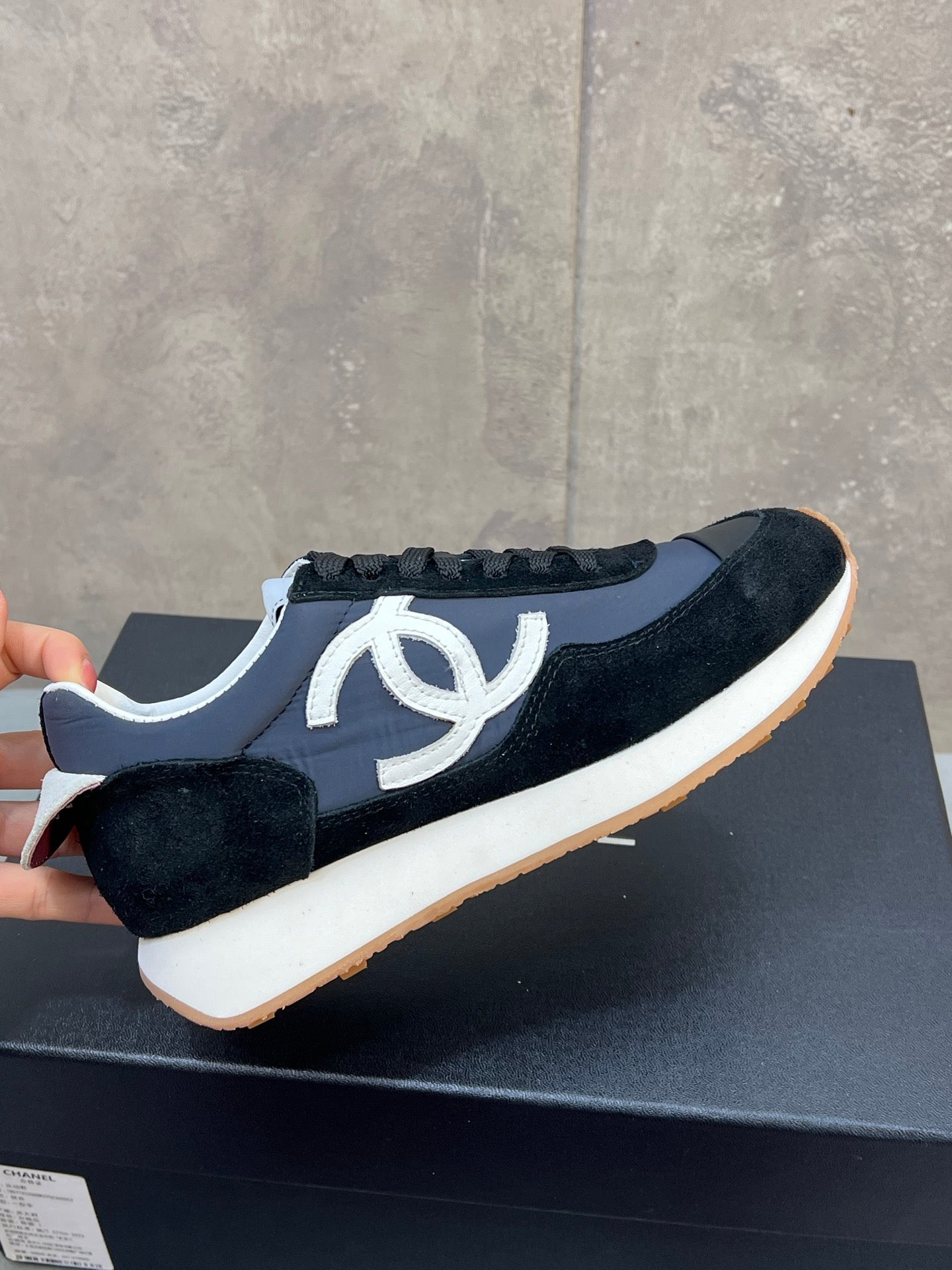 CHANEL 26S RUNNING SNEAKERS IN NAVY BLACK SUEDE AND NYLON CC LOGO mysite