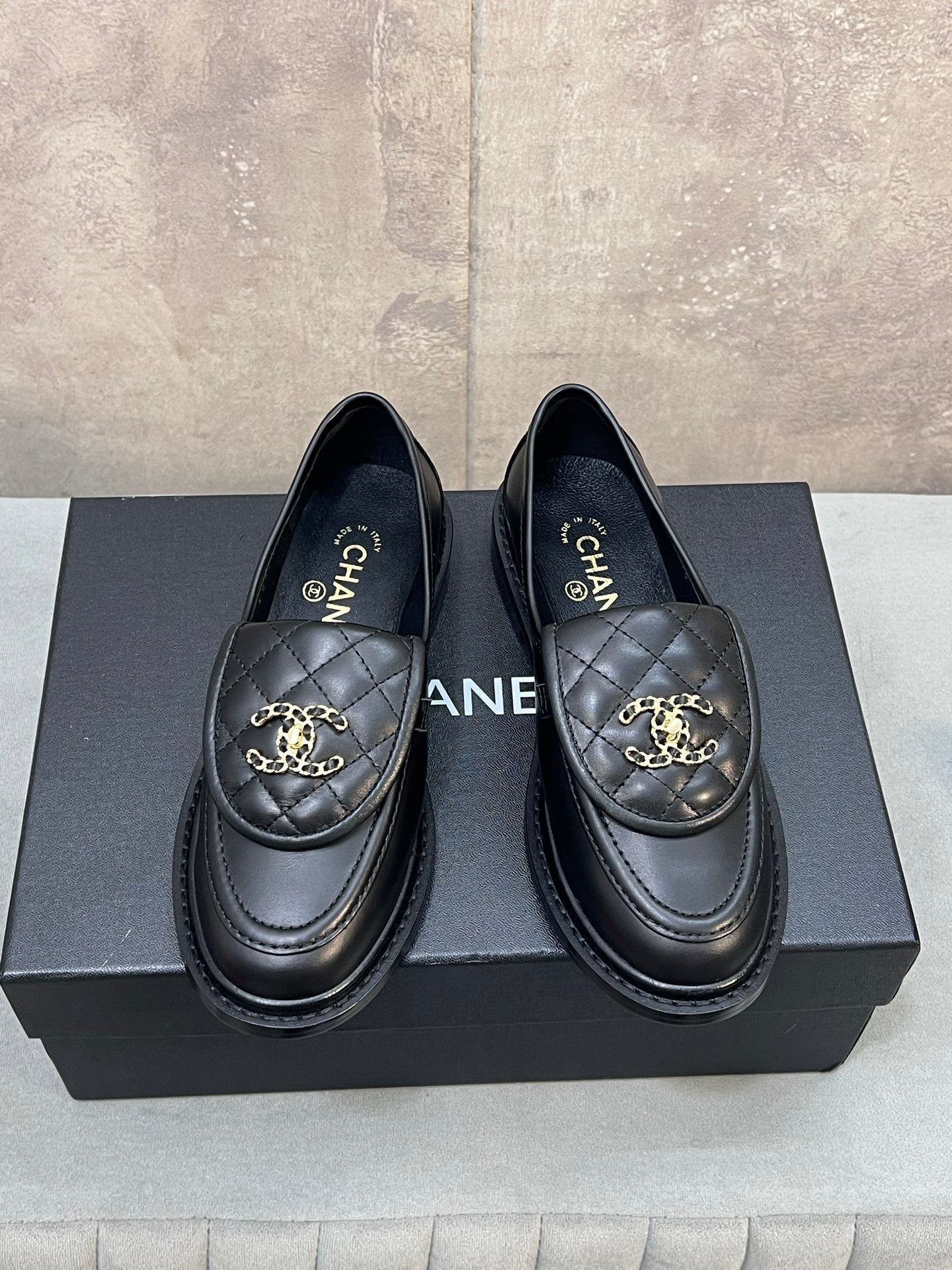 CHANEL 26S LOAFERS IN BLACK QUILTED CALFSKIN WITH CHAIN CC LOGO mysite