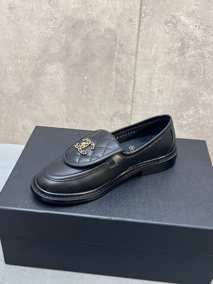 CHANEL 26S LOAFERS IN BLACK QUILTED CALFSKIN WITH CHAIN CC LOGO mysite