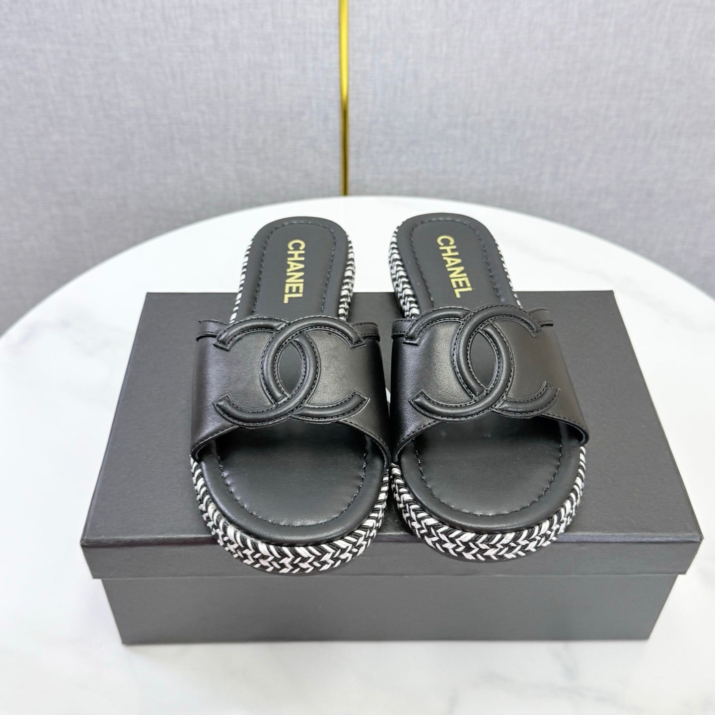 26S PLATFORM SLIDES IN BLACK LAMBSKIN WITH CC LOGO mysite