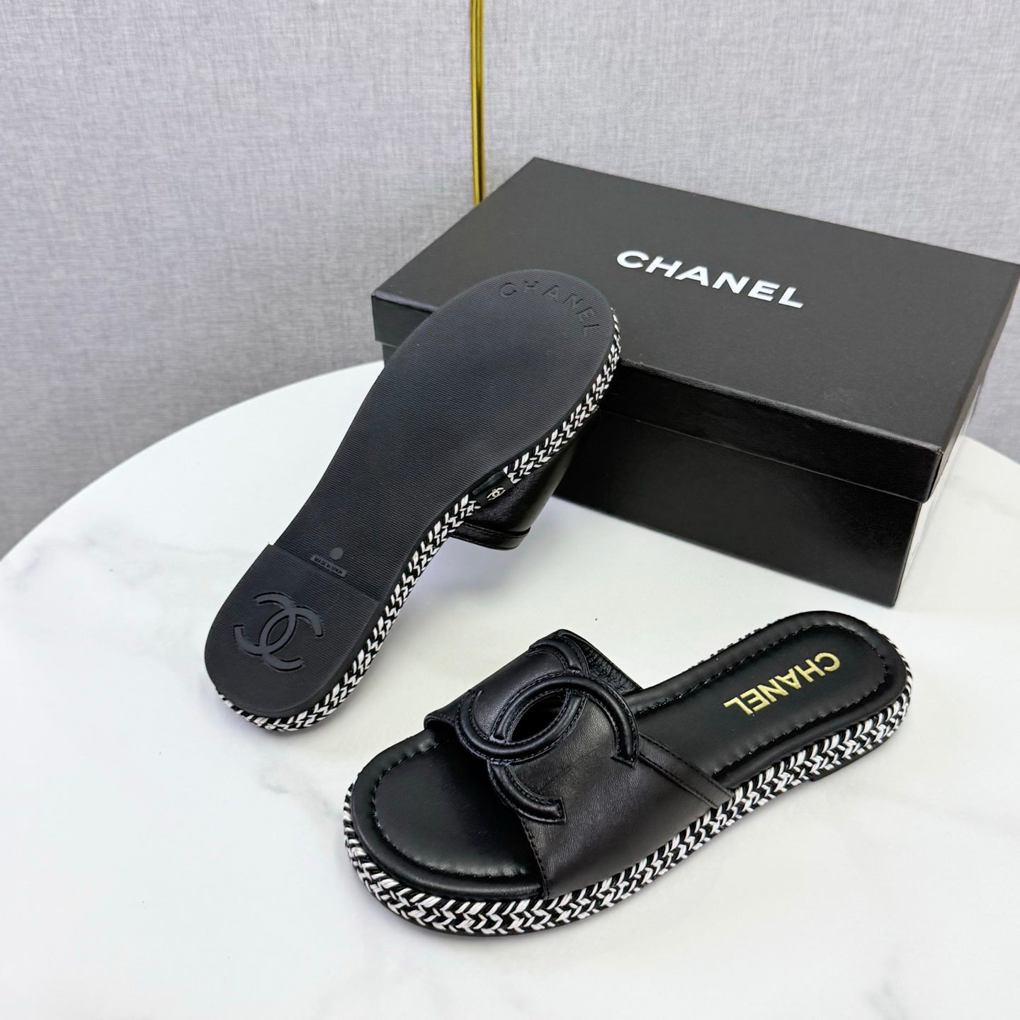 26S PLATFORM SLIDES IN BLACK LAMBSKIN WITH CC LOGO mysite
