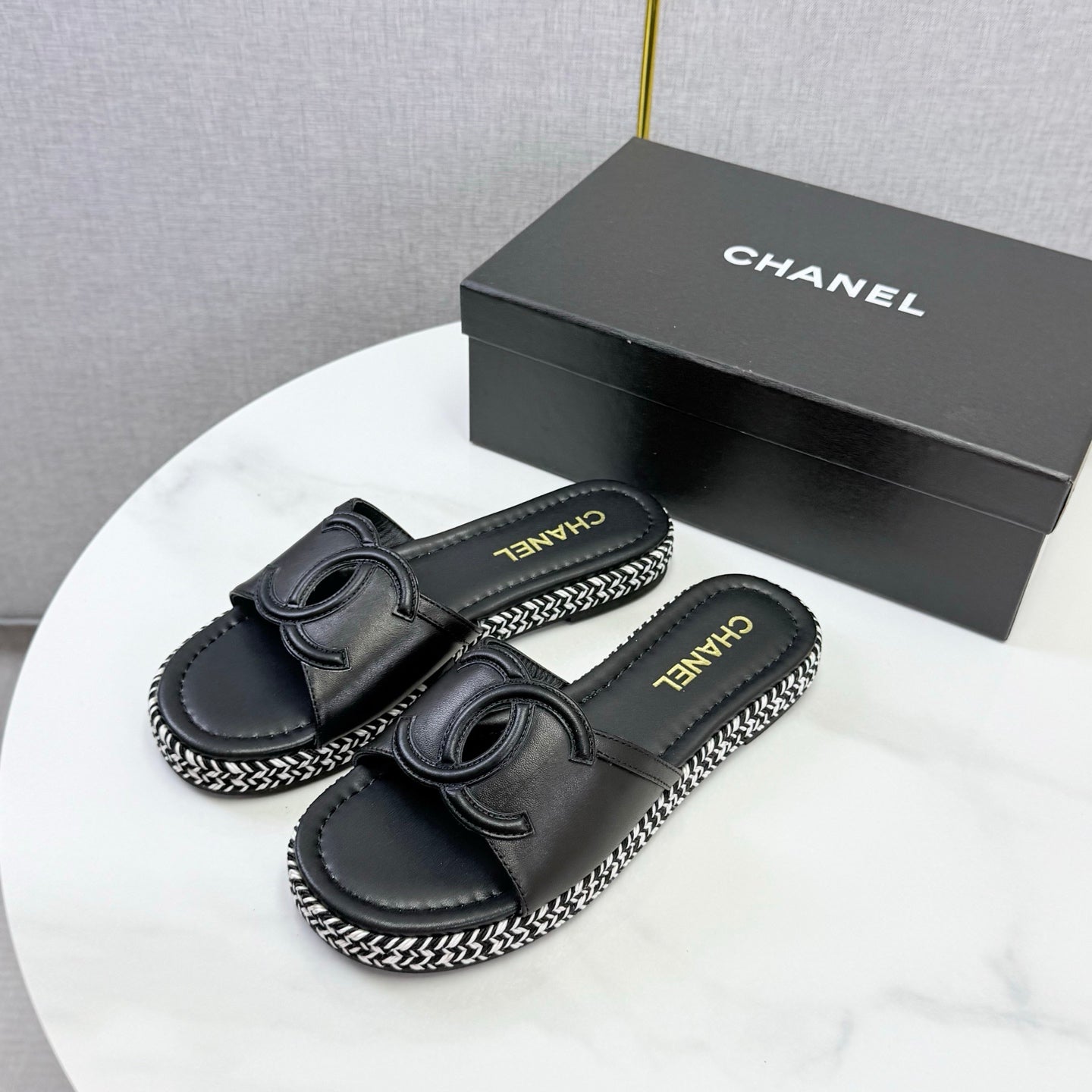26S PLATFORM SLIDES IN BLACK LAMBSKIN WITH CC LOGO mysite