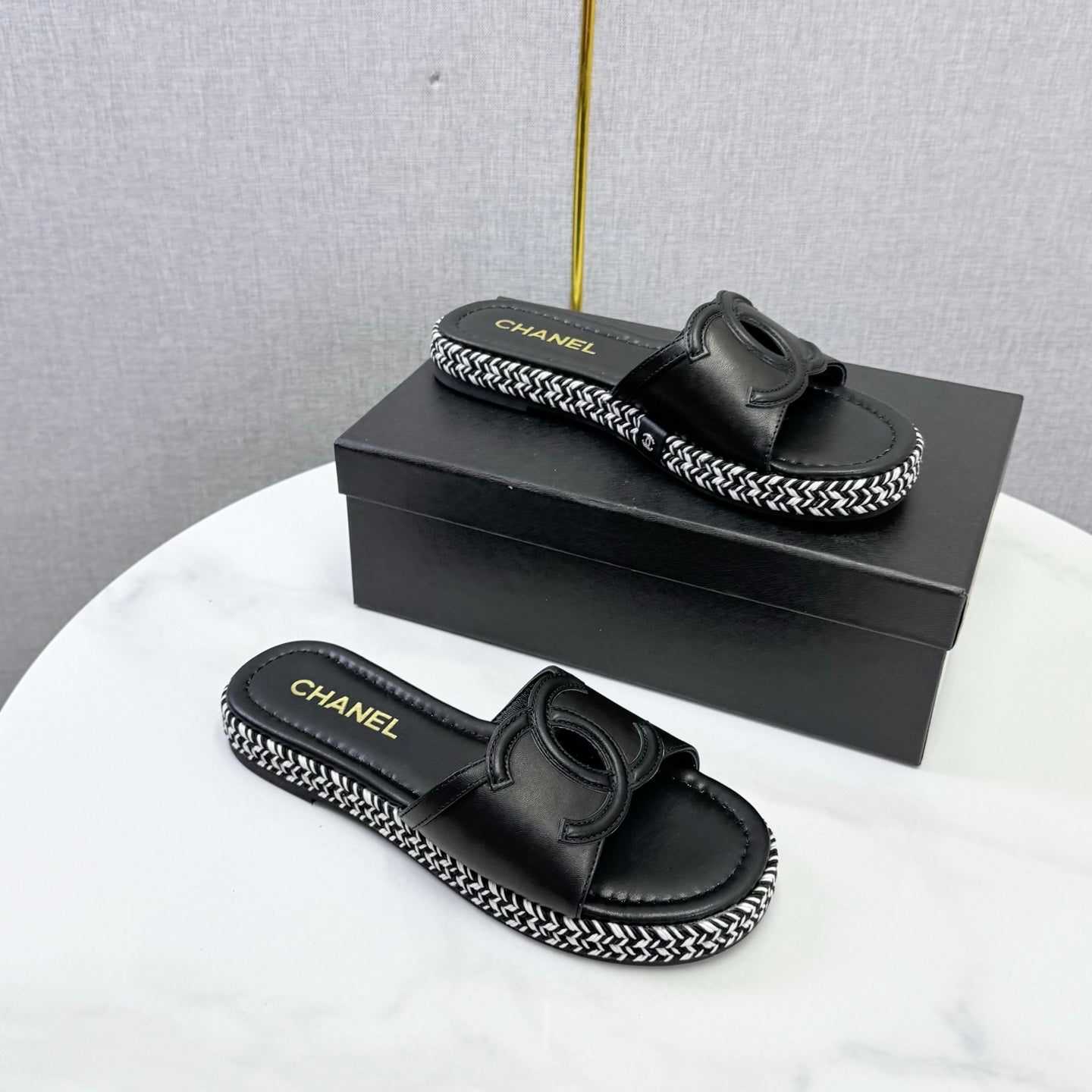 26S PLATFORM SLIDES IN BLACK LAMBSKIN WITH CC LOGO mysite