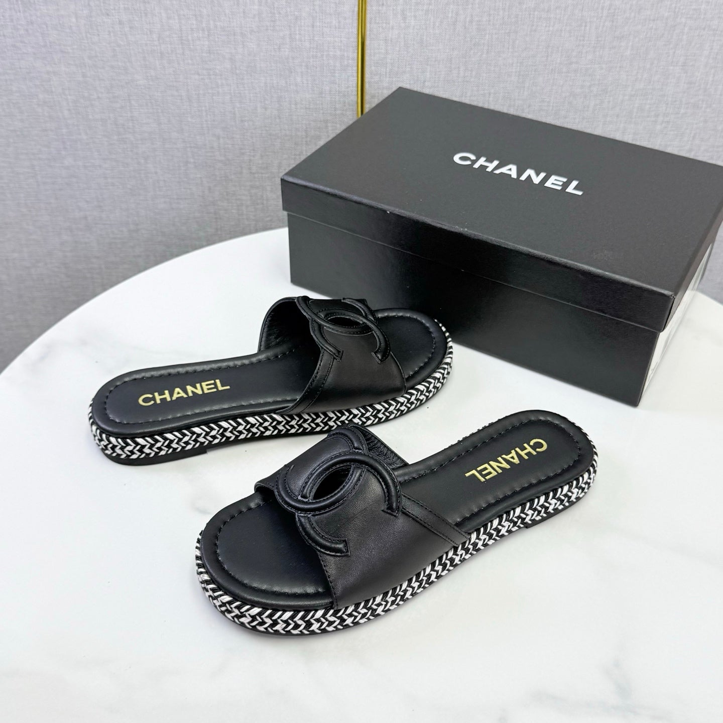 26S PLATFORM SLIDES IN BLACK LAMBSKIN WITH CC LOGO mysite