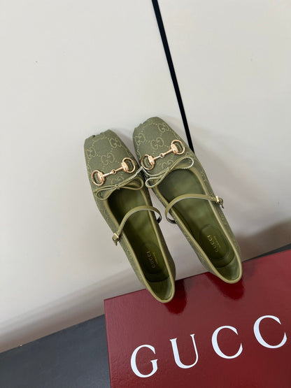 GG MARY JANE 25S IN MOSS GREEN CANVAS WITH GOLD HARDWARE mysite