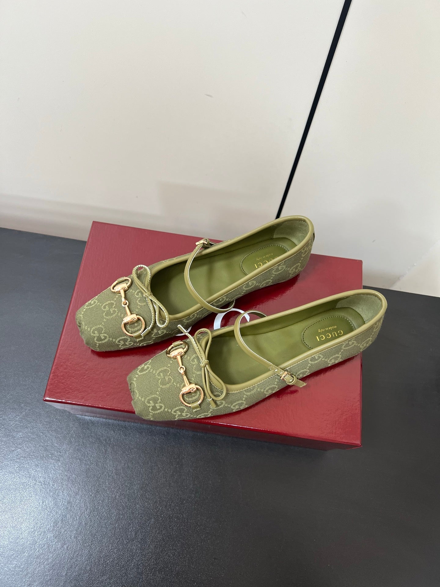 GG MARY JANE 25S IN MOSS GREEN CANVAS WITH GOLD HARDWARE mysite