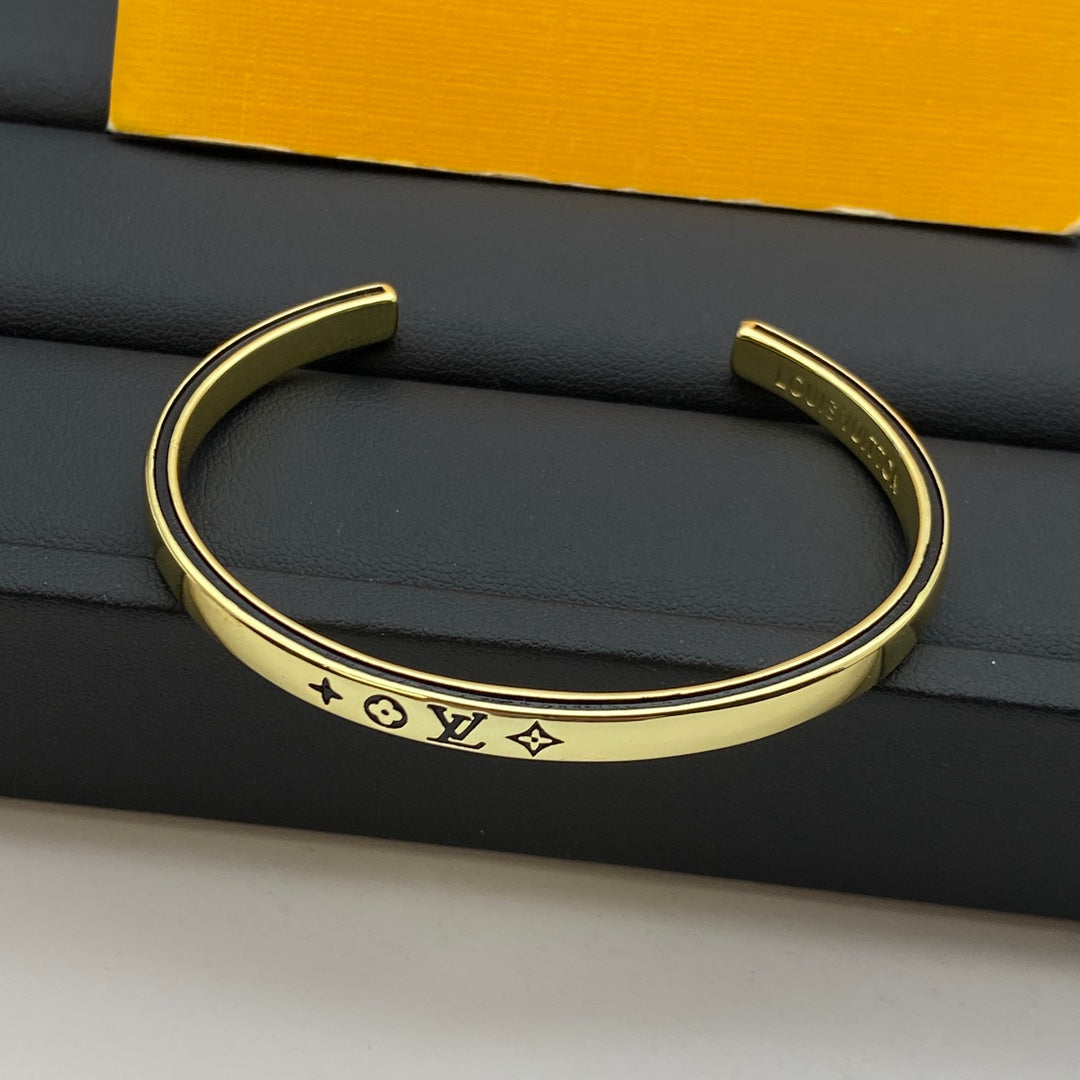 Cute Love U Bracelet mysite