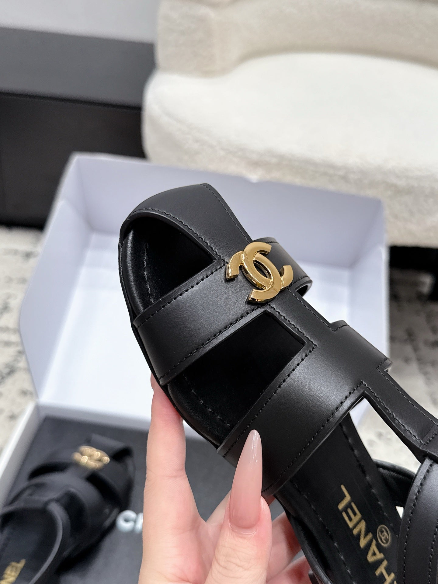 26S SANDALS IN BLACK CALFSKIN WITH GOLD HARDWARE mysite