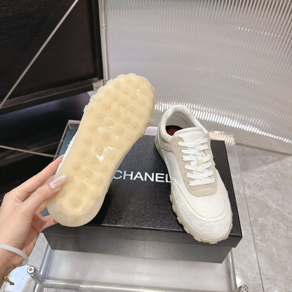 CHANEL 26S LOW TOP SNEAKERS IN BEIGE SUEDE AND WHITE FABRIC WITH RUBBER SOLE mysite