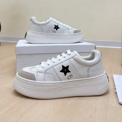 BLACK STAR PLATFORM SNEAKER IN WHITE CALFSKIN AND SUEDE mysite