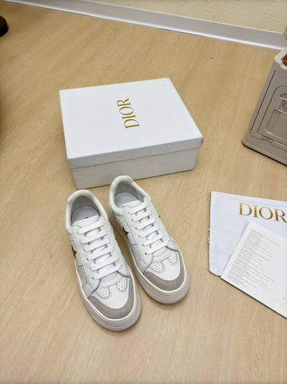 GOLD STAR PLATFORM SNEAKER IN WHITE CALFSKIN AND SUEDE mysite