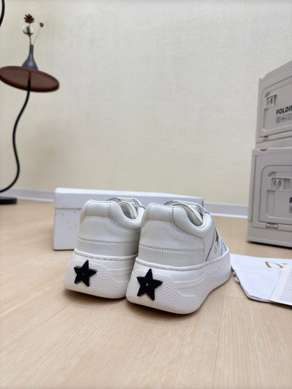 GOLD STAR PLATFORM SNEAKER IN WHITE CALFSKIN AND SUEDE mysite