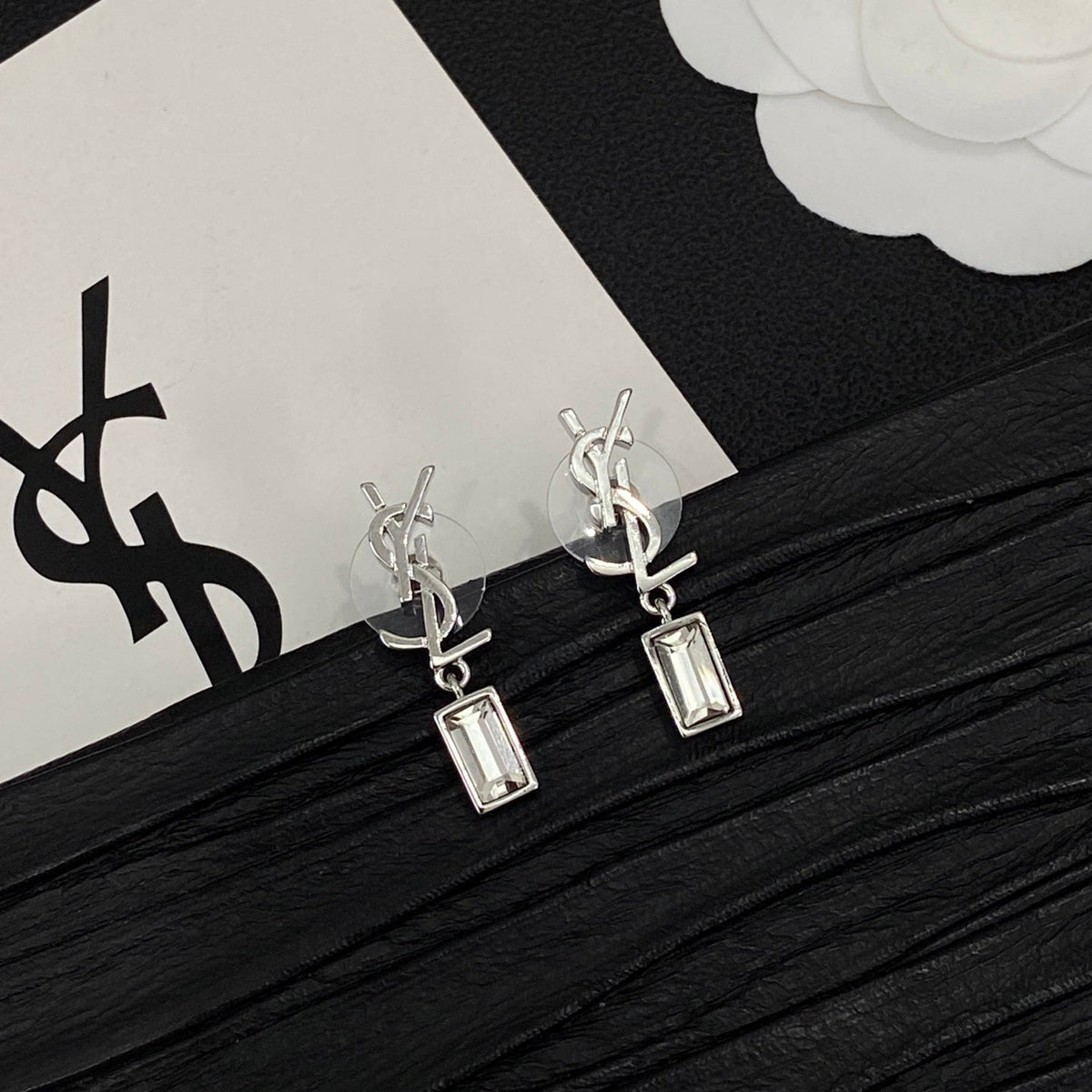 Yes Pearl Vintage Girl Design 3 Set (Earrings+Bracelet +Necklace)- Silver mysite