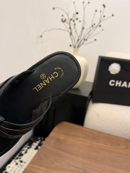 26S THONG SANDALS IN BLACK CALFSKIN WITH CC LOGO mysite