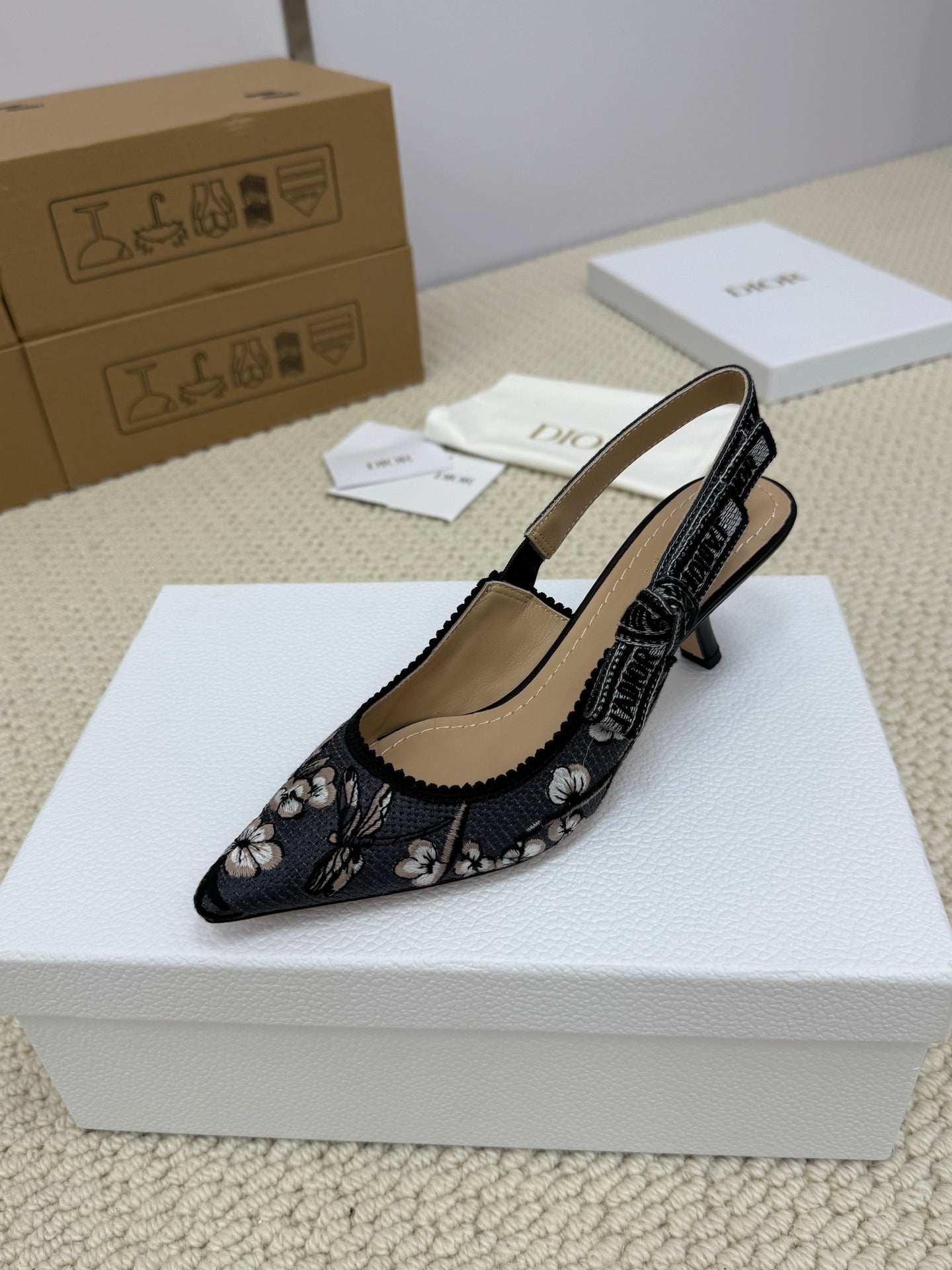 DIOR HIGH SLINGBACK 65 MM 25S IN BLACK FABRIC AND FLORAL PATTERN mysite