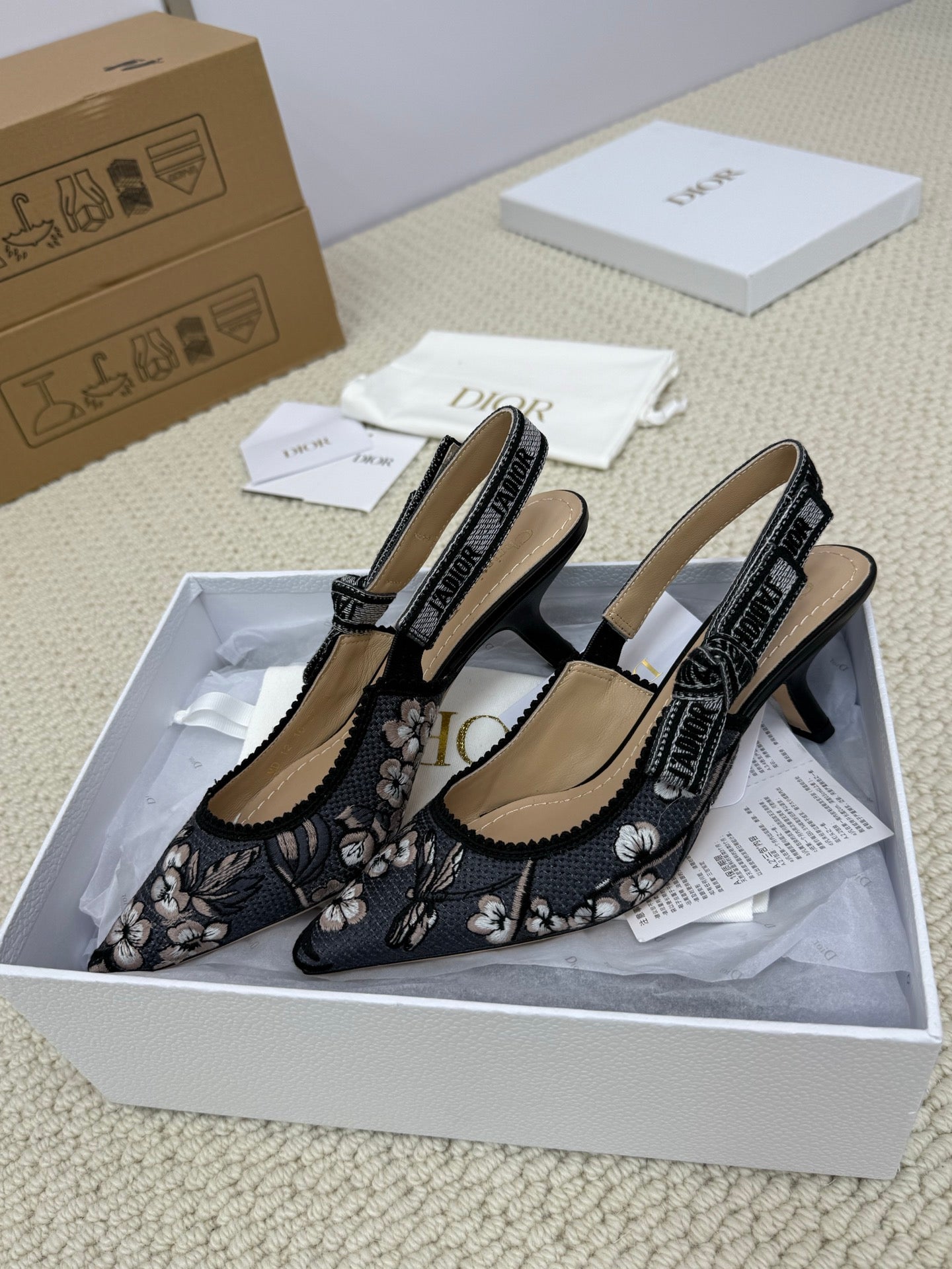 DIOR HIGH SLINGBACK 65 MM 25S IN BLACK FABRIC AND FLORAL PATTERN mysite